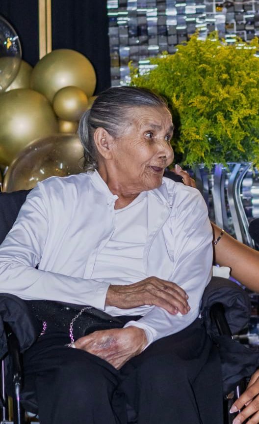 HOSANA TEREZA DE MELO